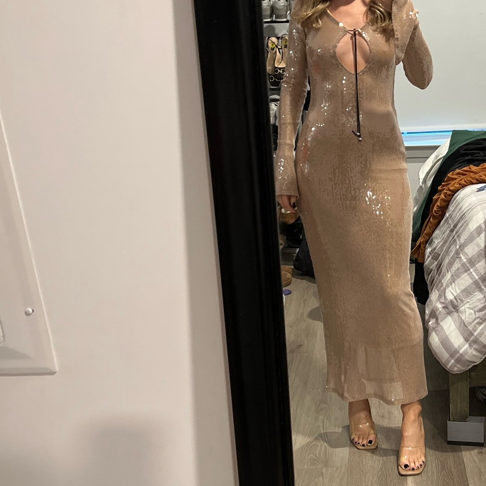 Mew Mews Aoibhe Long Sleeve Sequin Backless Maxi Dress In Apricot